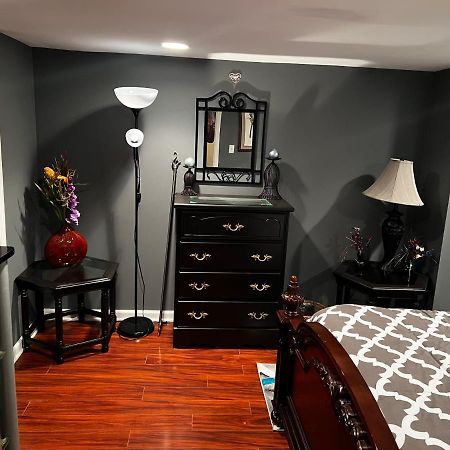 Quiet And Spacious Room1 Bolingbrook Buitenkant foto